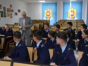 Read more about the article Istoria militară, valori, lecții și perspective
